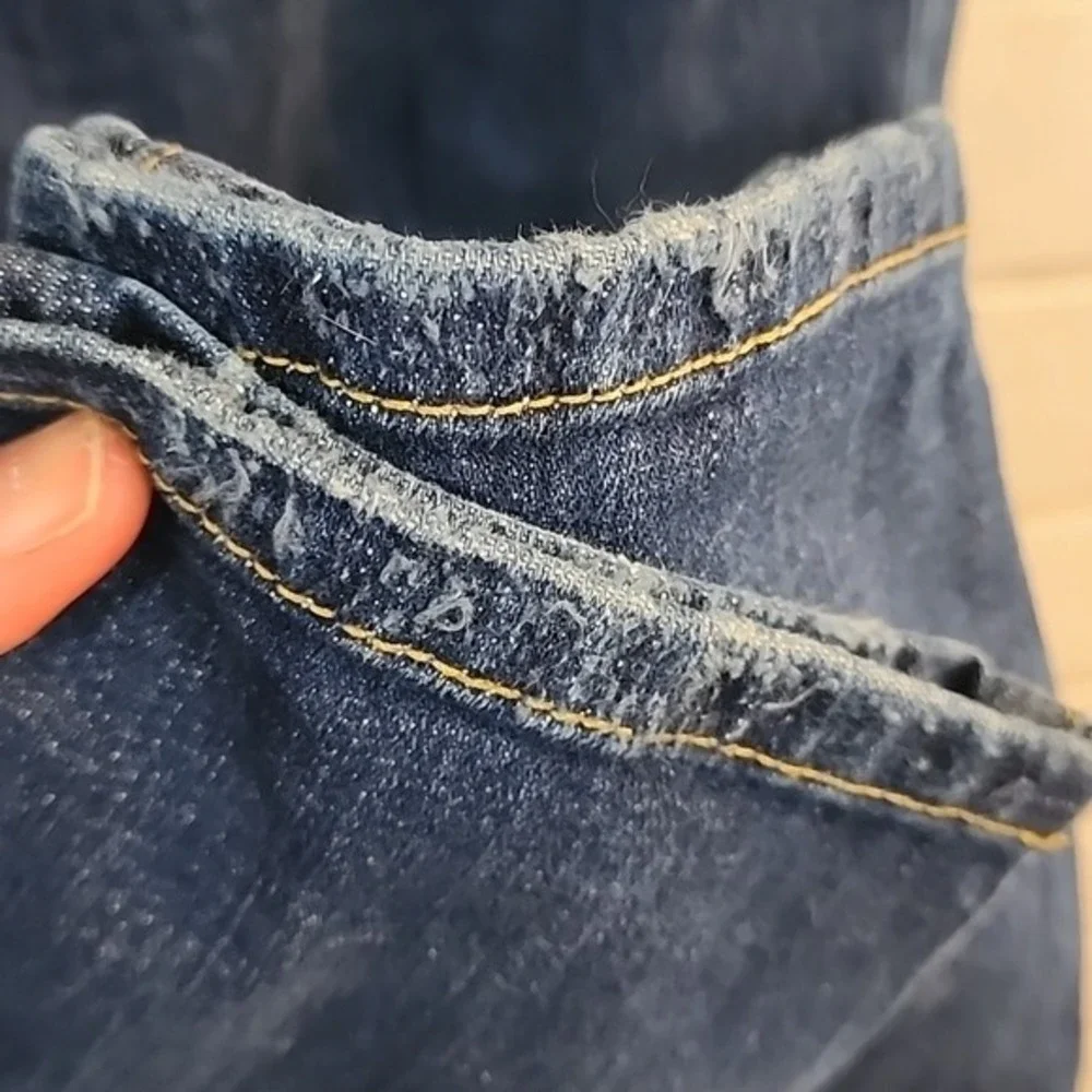 Cabi Curvy Skinny Jeans Size 8 Dark Wash Denim Whiskering Casual Slim A1015